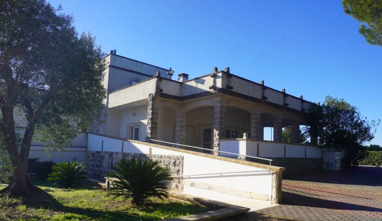 VIlla.jpg